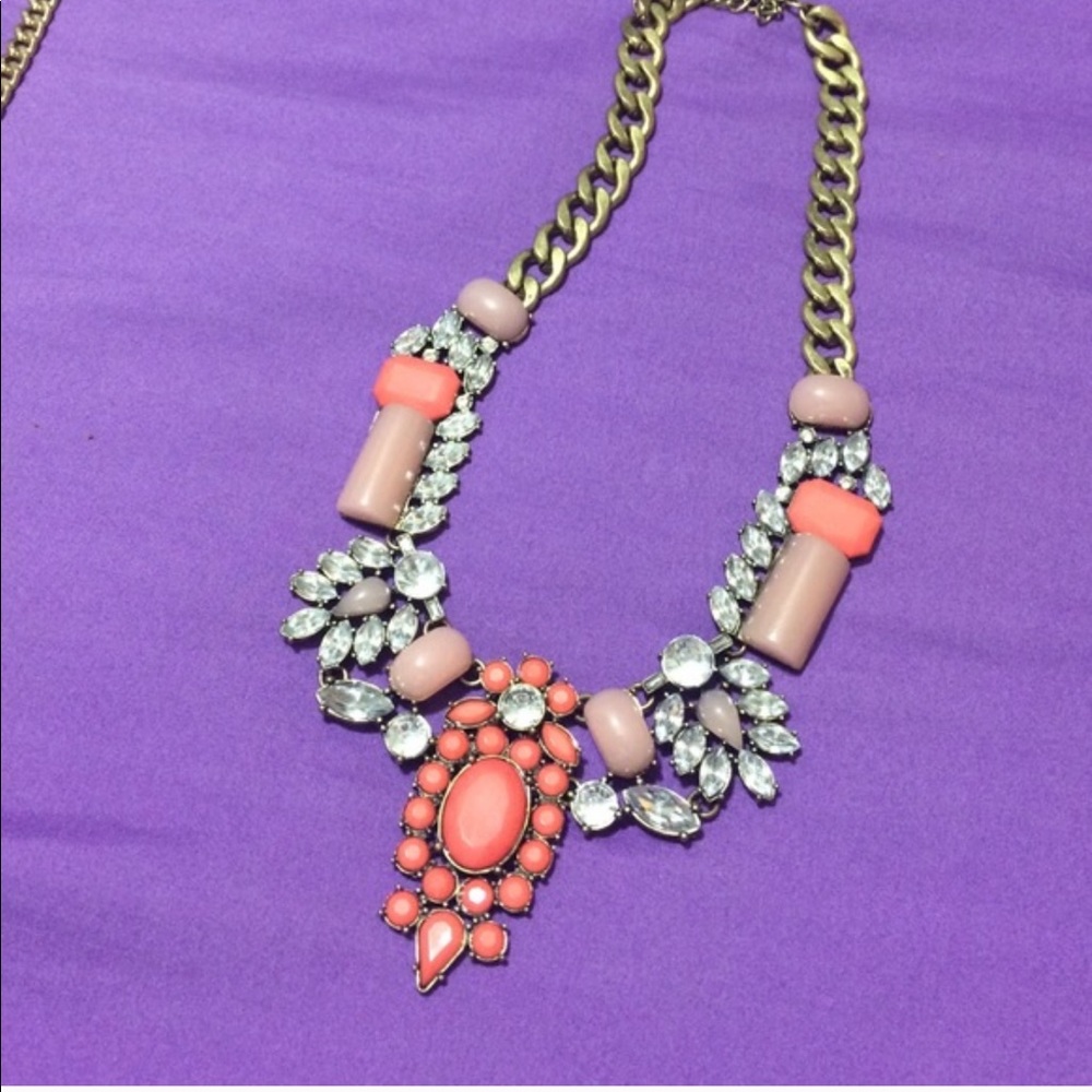 Statement necklace